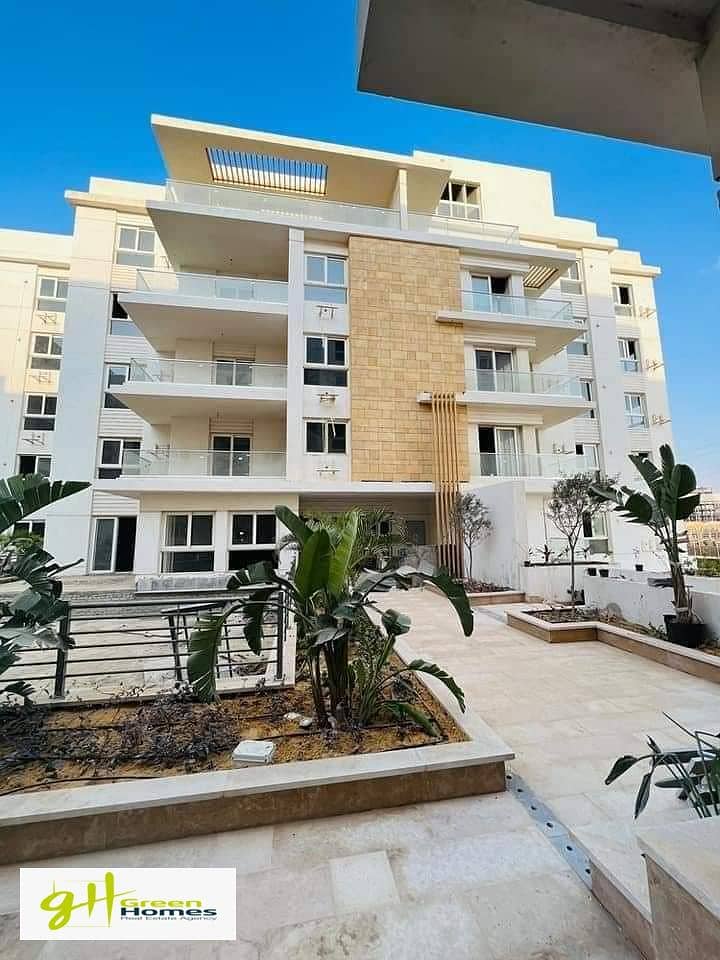 Apartment for sale in a distinguished location and a great price, fully finished, area 150 meters in Mountain View iCity 2