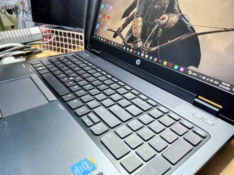 Hp Zbook الجهاز من المانيا برامات ٣٢ وهاردين 4