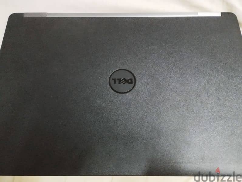 Dell, processor corei7G6 ,memory Hdd 500GB,Ram8Gb,Amd ray7.2Gb,ssd256. 4