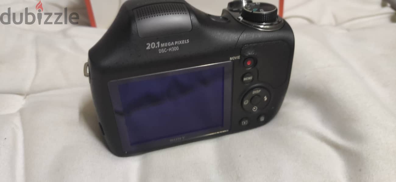 20.1MP 35X Optical Zoom 7