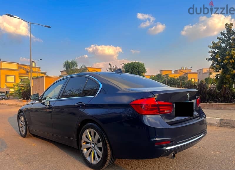 BMW 318 2019 1