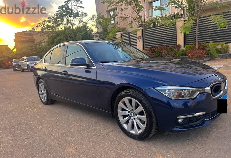 BMW 318 2019 3