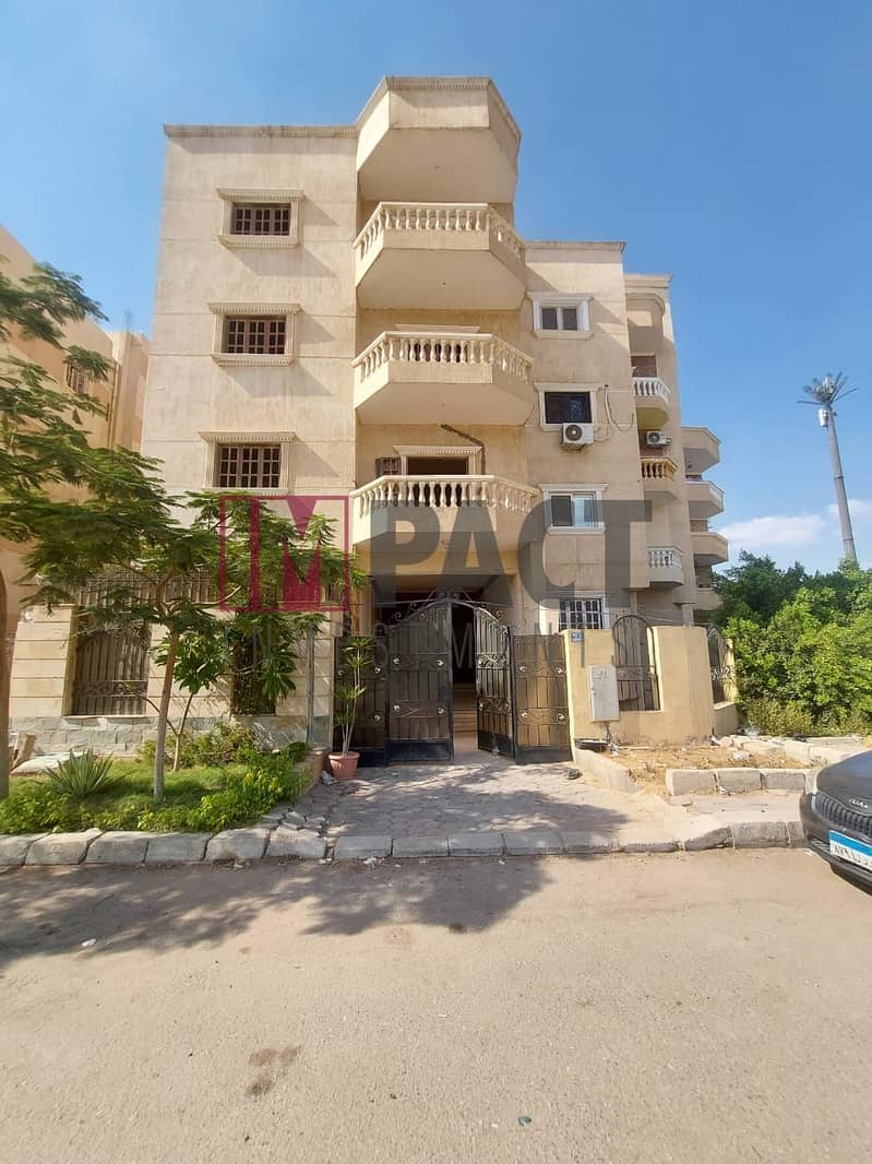 175 square meter apartment, front, ultra super deluxe finishing, in a prime location in El Shorouk 15