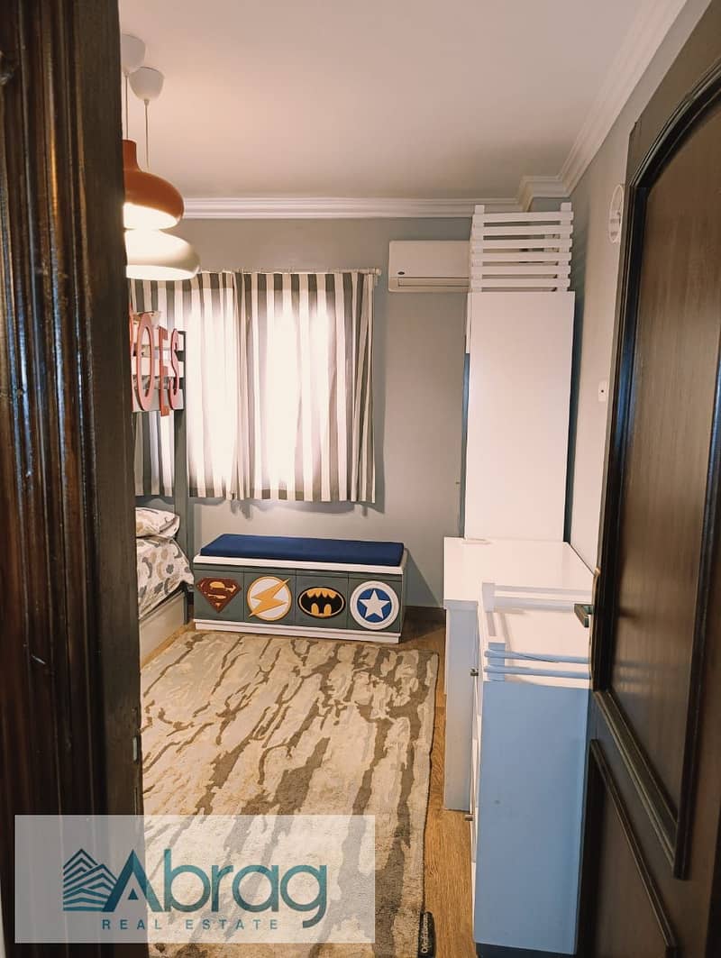 For sale, 140 sqm apartment, 3 rooms, furnished and equipped with air conditioning, Compound Jannah Zayed 1, Sheikh Zayed 3