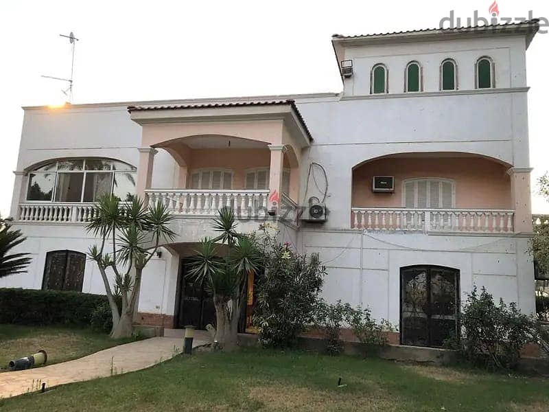 فيلا للبيع بحمام سباحة خاص في عبور Villa with private pool in obour 4