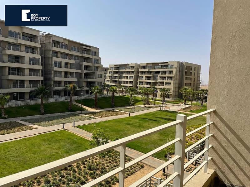 Buy Now !! Apartment Under The Market Price in Capital Gardens Palm Hills New Cairo Prime Location Landscape View Move Now !! 2