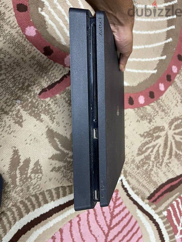 ps4 معاه كل حاجته والعاب كتير 2