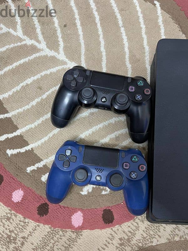 ps4 معاه كل حاجته والعاب كتير 3