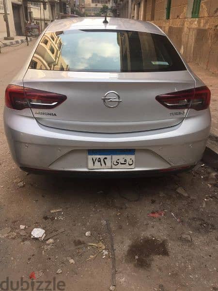 Opel Insignia 2018 1