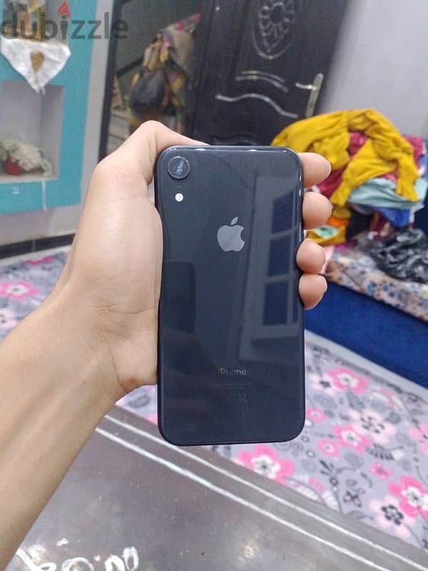 iPhone XR 1