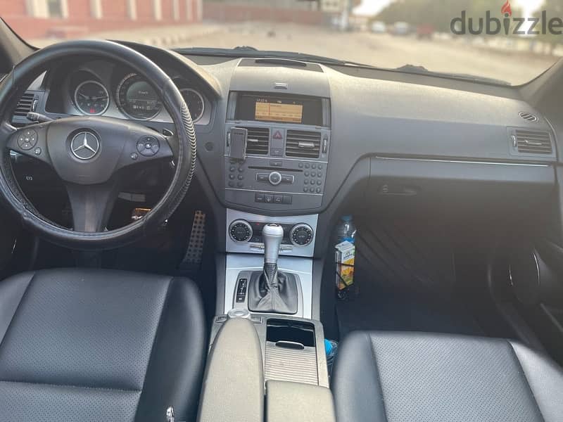 Mercedes-Benz C300 2010 10