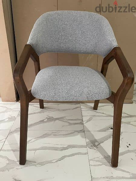 Aeron Wood Chair كراسي 2