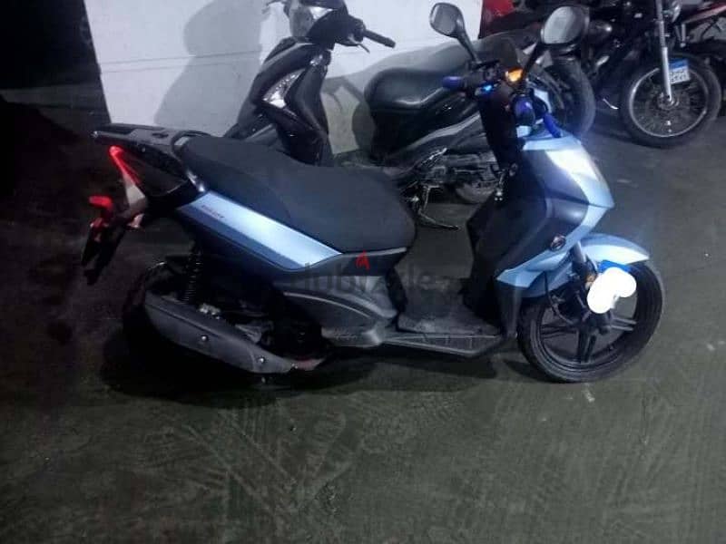 اسكوتر جاريلي 150cc حاله ممتازه ماشي 13000 1