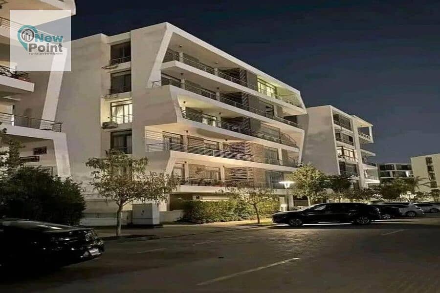 4-bedroom duplex for sale in front of Cairo International Airport in Taj City Compound 4