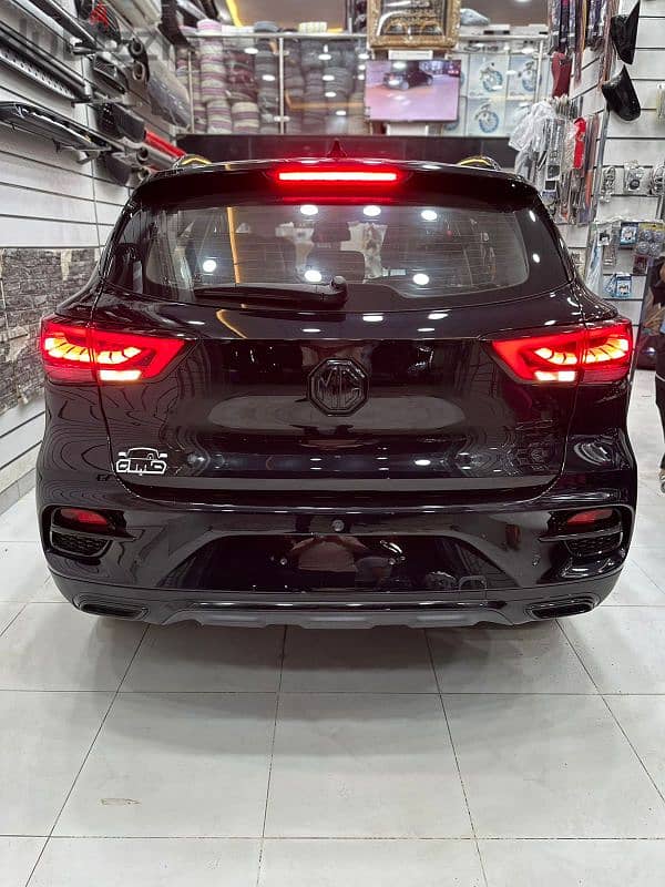 MG ZS 2023 1