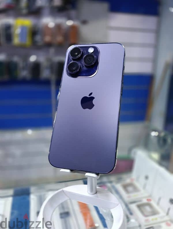 IPhone 14 pro . 128g  B99% أيفون ١٤برو  ١٢٨ جيجا بطارية ٩٩% ا 0