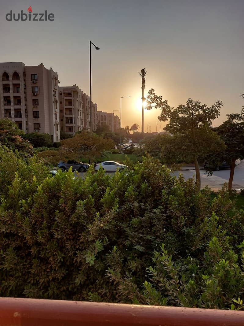 Two-bedroom apartment for sale at a special price, landscape view, in Al Rehab Compound, New Cairo. 1