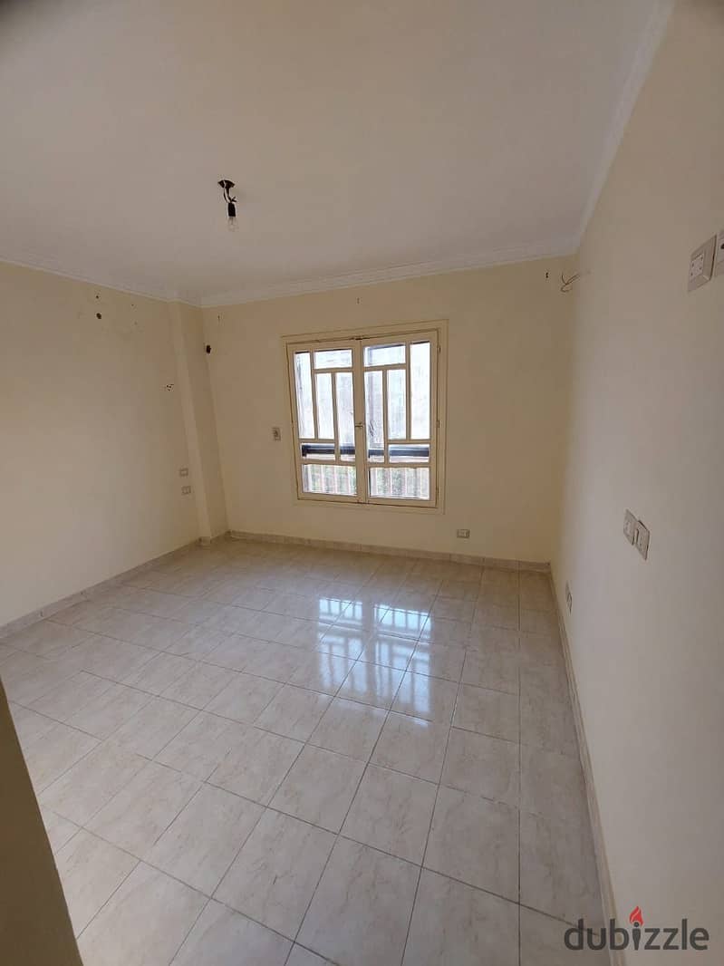 Two-bedroom apartment for sale at a special price, landscape view, in Al Rehab Compound, New Cairo. 9