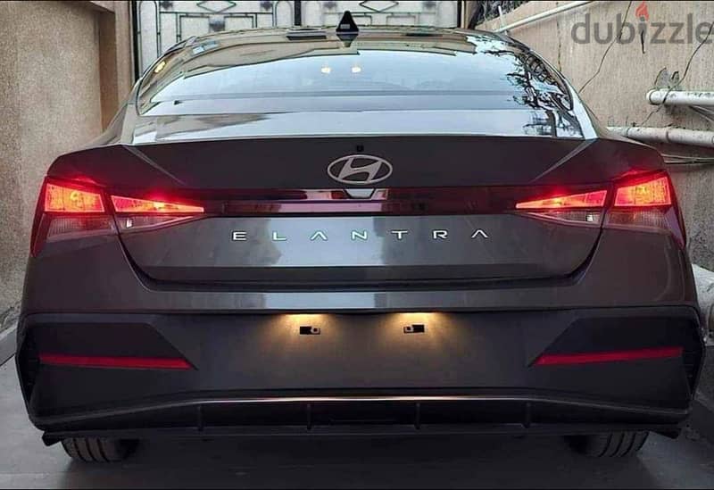 Hyundai Elantra 2024 1