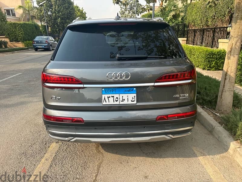 Audi Q7 2021 3