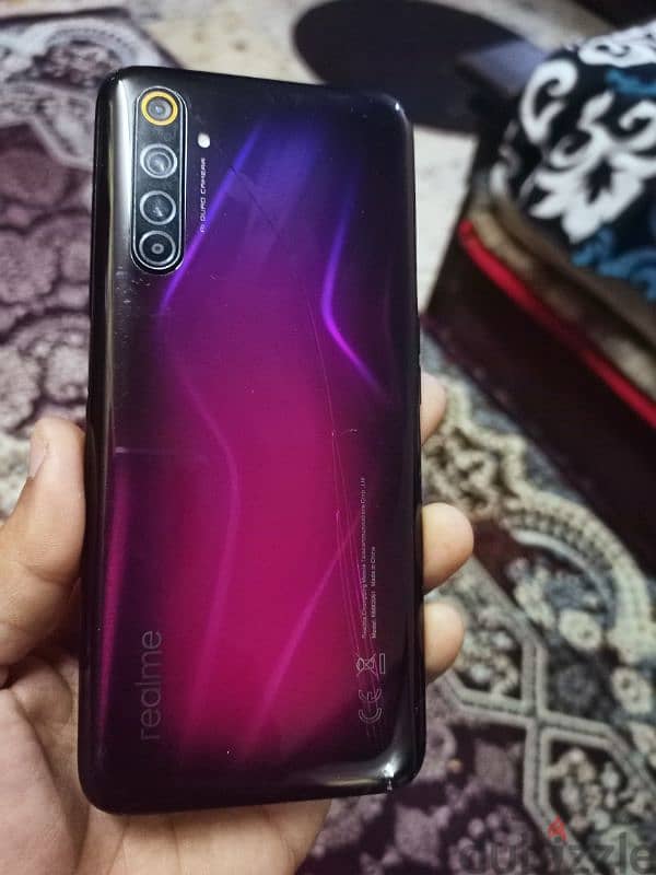 Realme 6 pro 128/8 حالة ممتازة 2