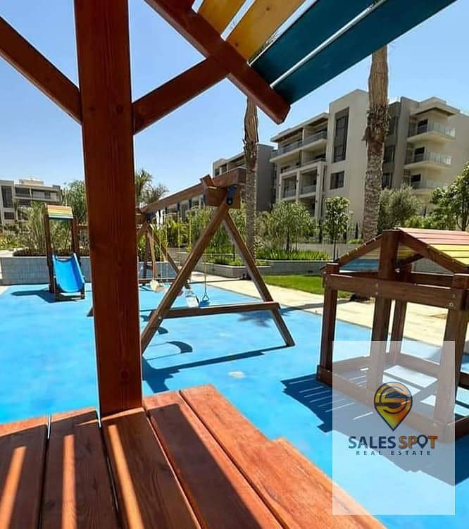 140 sqm apartment, ready for immediate delivery, for sale in the heart of the Fifth Settlement 8