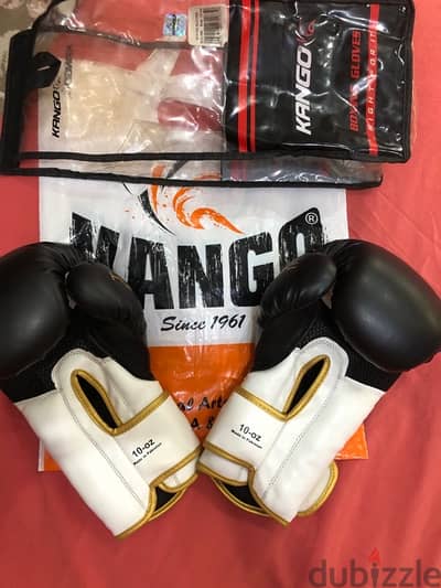 boxing and kickboxing gloves جلافز ملاكمه وكيك بوكس والعاب قتاليه