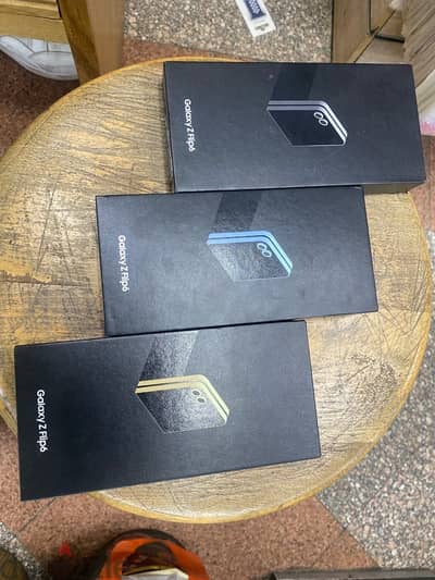 Galaxy Z Flip 6 256G جديد متبرشم