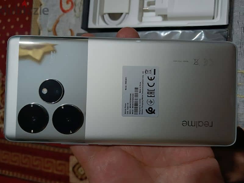 realme gt 6 6