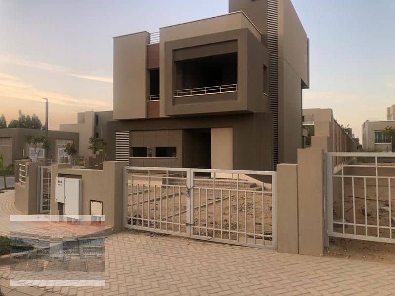 Standalone Villa delivered for sale in Palm Hills 9