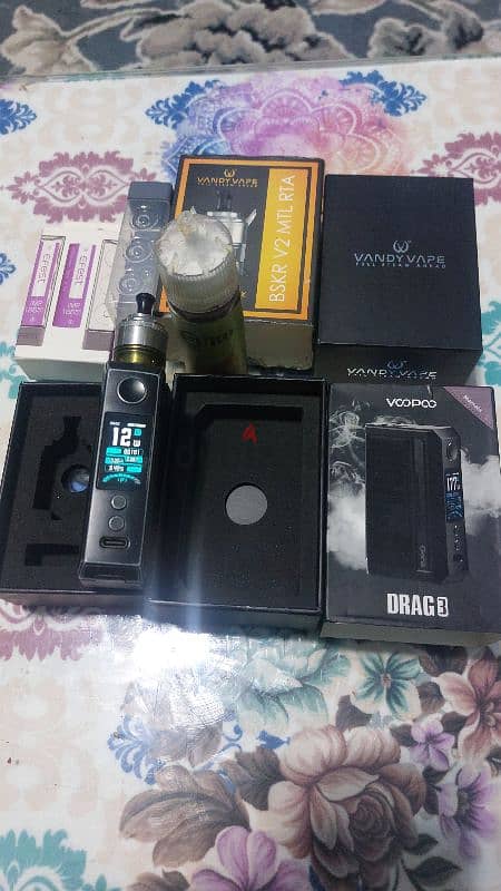 vabe drag 3 + tank bskr 2 + 2 battery efest 1