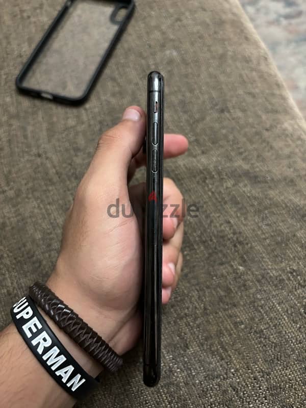 IPHONE XS MAX BLACK 1