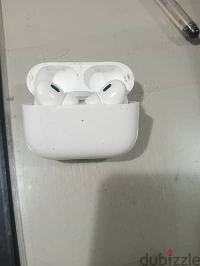 سماعه air pods الجيل التانى مستعمله