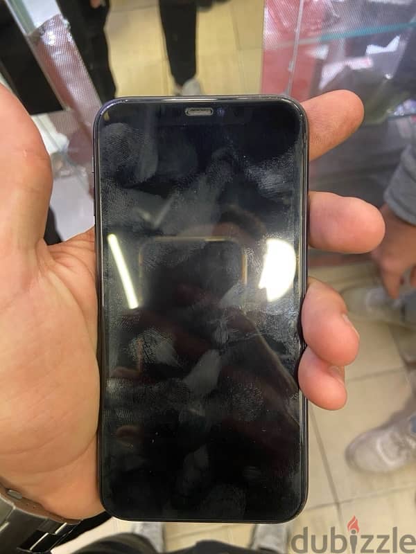 iPhone 11  128g 1