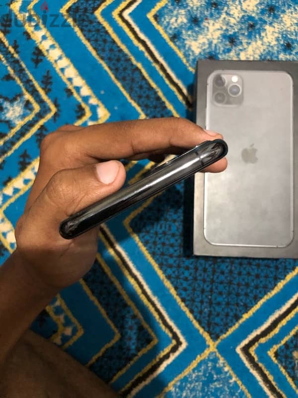 iPhone 11 Pro Max 5