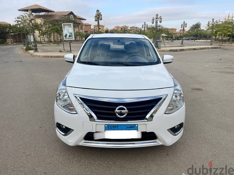 Nissan Sunny 2023 0