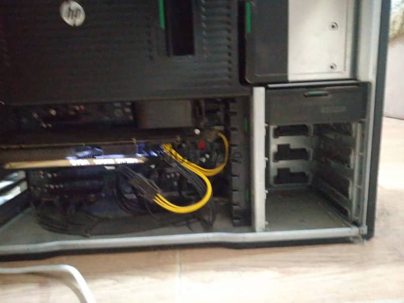 HP Z820 Workstation GTX 980Ti - 16 GB RAM - 500GB 1