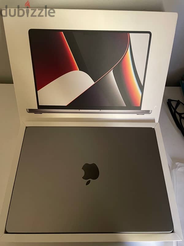 macbook pro 14inch (m1pro) 3