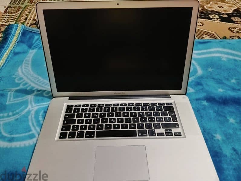 MacBook Pro core i7 Ram 12 3