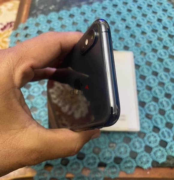 Iphone xs 64gb حاله ممتازه 3