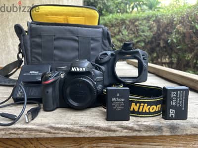 FOR SALE: NIKON D3200 BODY ONLY