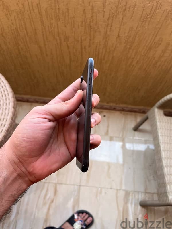 Iphone XR 64 GB 5