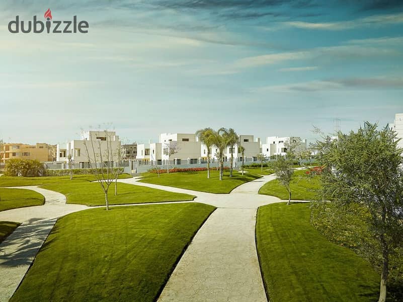 Live in a 3-storey villa in installments, prime location, in Sheikh Zayed, in CELOPATRA SQUARE 17