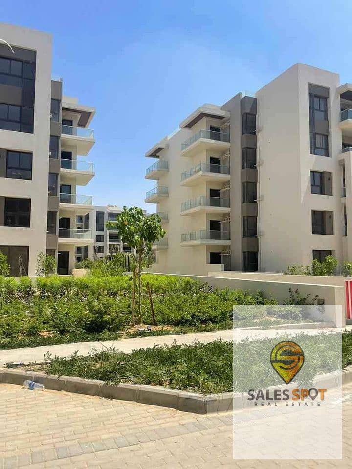 Apartment for sale, immediate receipt, super luxurious finishing, in the heart of the Fifth Settlement, in the Golden Square area 8