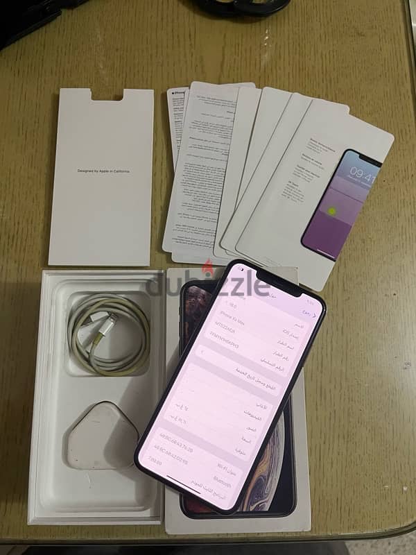 iPhone XS Max 64g with box 2