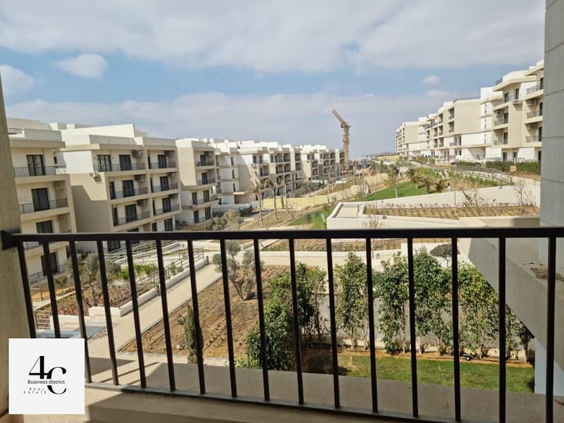 Apartment 168m for sale at the lowest price, finished with air conditioners, 3 bedrooms with installments, view landscape, in Al Marasem Fifth Square 1