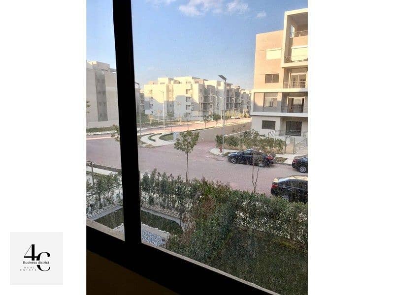 Apartment 150m at the lowest price in the market fully finished corner for sale in Fifth Square Al Marasem in Fifth Settlement 3