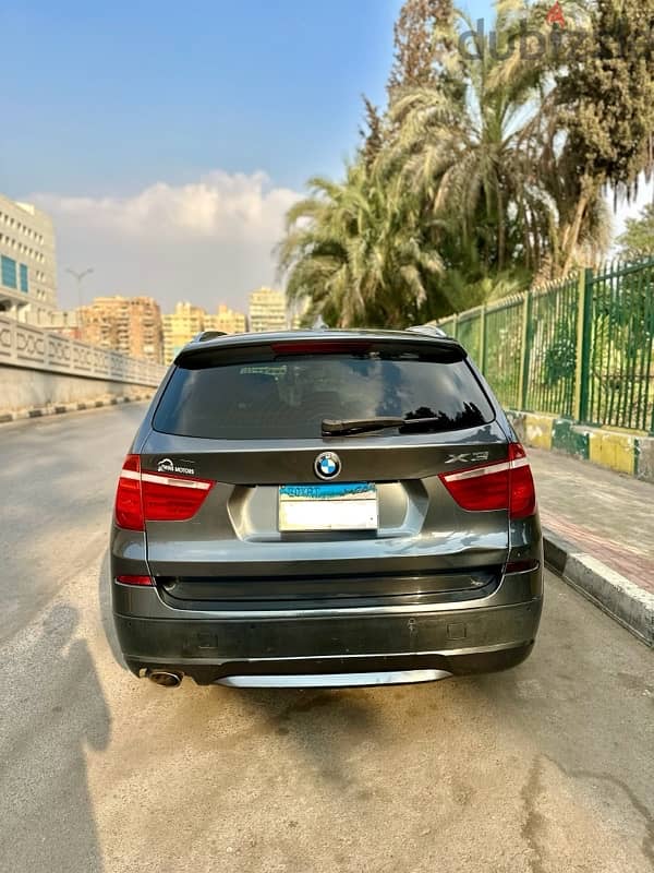 BMW X3 fabrikaa 1