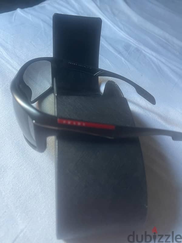 PRADA Sunglasses brand new 9