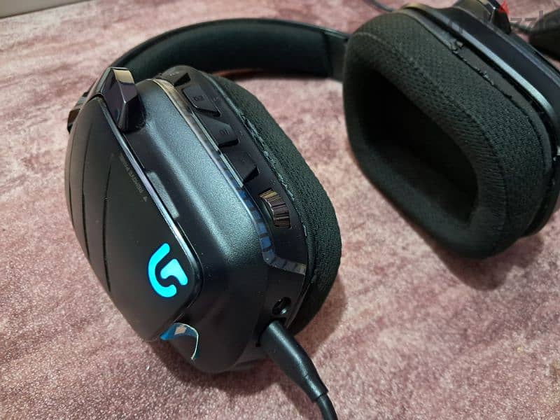 سماعات astro a10 و logitech g635 1